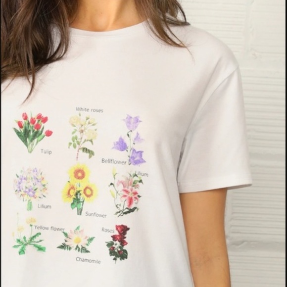 Tops - Botanical Print Short Sleeve T-shirt